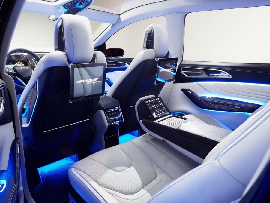  Ford Edge Concept 2013 года  (фото 15 из 54)
